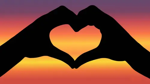 Image "Hands forming a heart against a sunset background" (3840x2160)