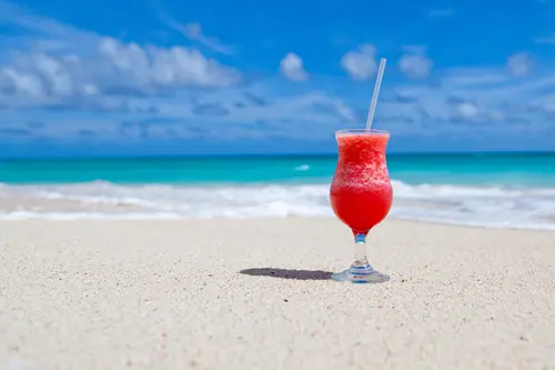 Image "Cocktail on the beach" (4419x2946)