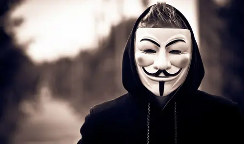 Image "A guy in an Anonymous mask" (1276x753)