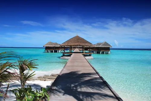 Image "Maldives bungalows located on the beach of Kuda Huraa Island" (3307x2214)