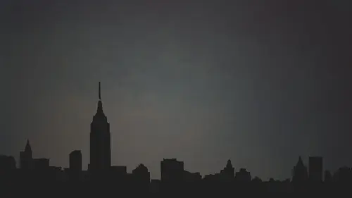 Image "Silhouette of New York City from the Empire State Building against the dark sky" (1920x1080)