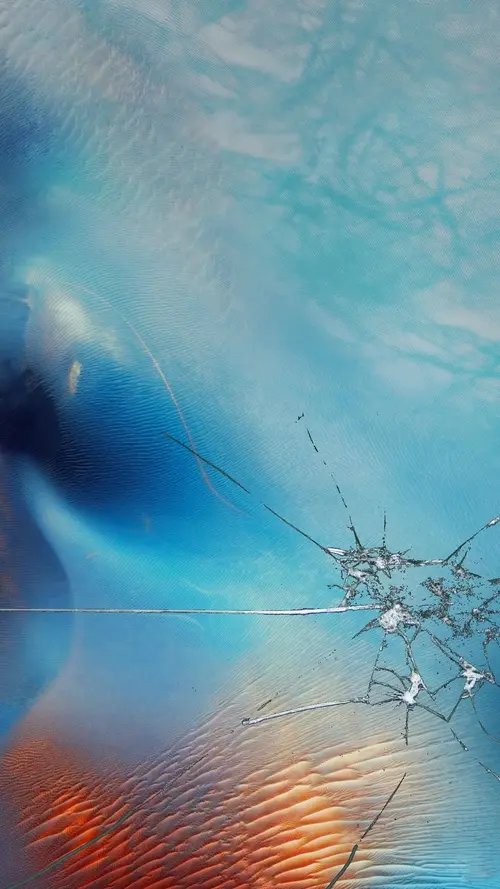 Image "Damaged screen with cracks" (1080x1920)