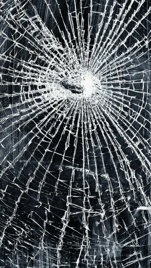 Image "Badly broken screen from impact" (1080x1920)